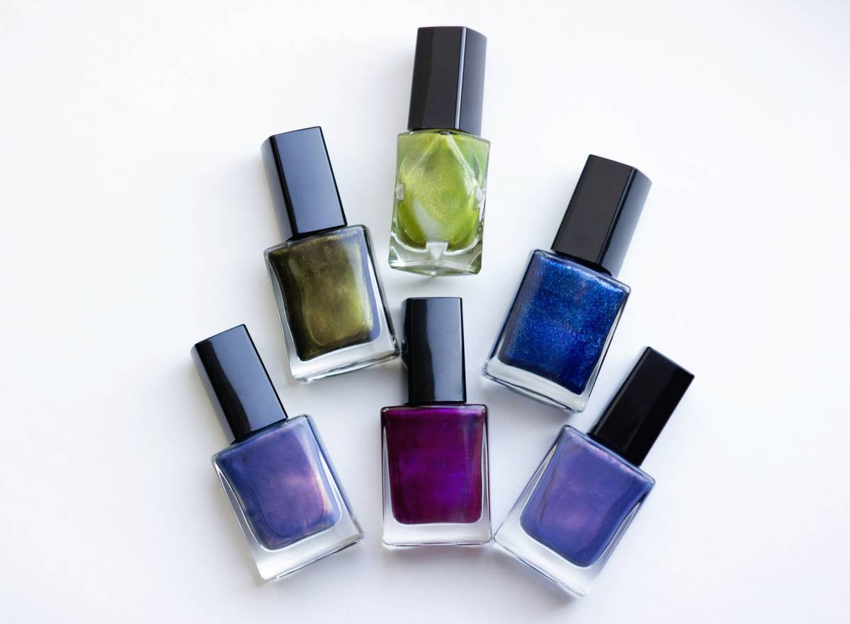 The Ultimate Guide to Choosing the Best Nail Polish Remover (Without Ruining Your Nails)