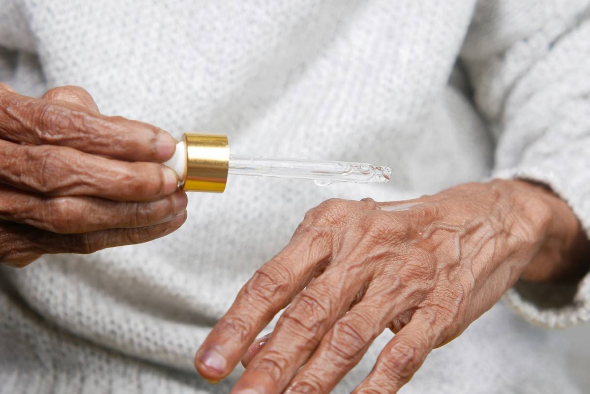 Why Your Brittle Nails Are Begging for Nail Fortifying Oil (And How to Use It Right)
